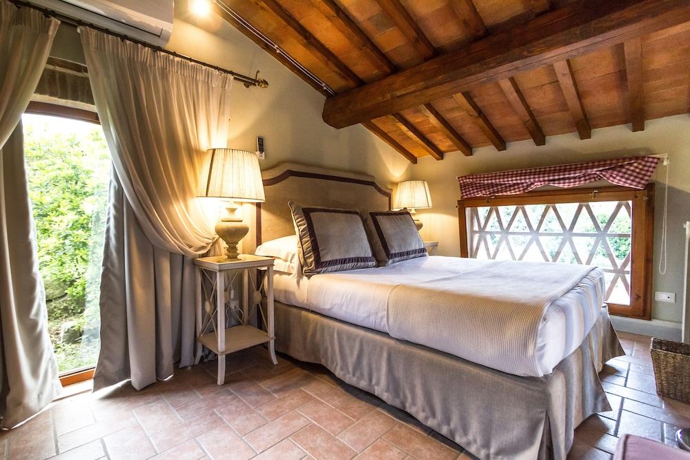 Relais Olmo - Place Of Charme 4*