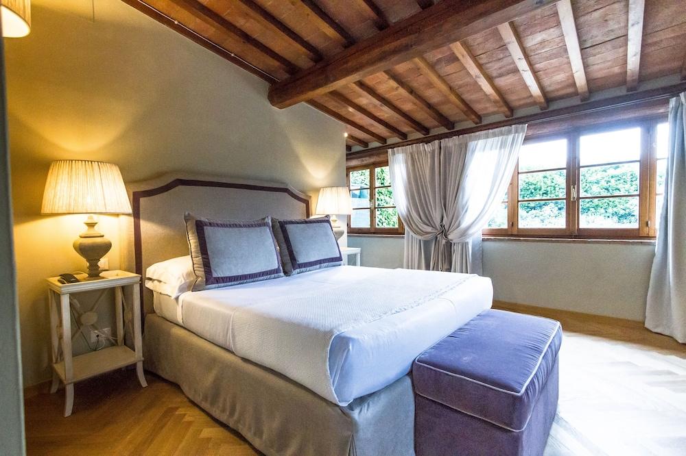 Relais Olmo - Place Of Charme